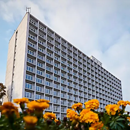 Axiom - Zenith Iv - Netflix, Hbo, Champagne Appartement