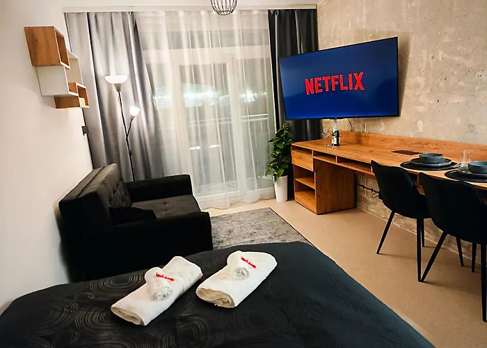 Axiom - Zenith Iv - Netflix, Hbo, Champagne Košice