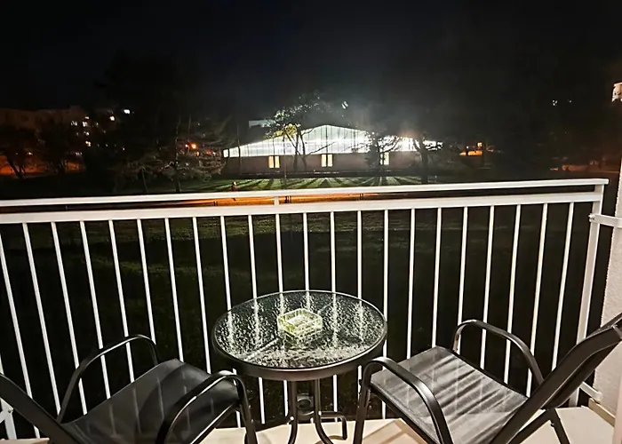 Axiom - Zenith Iv - Netflix, Hbo, Champagne * Košice